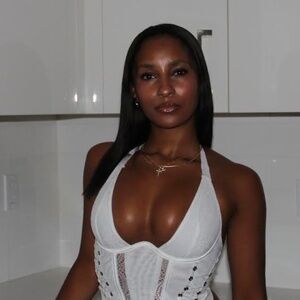 Meet your Posher, Noa